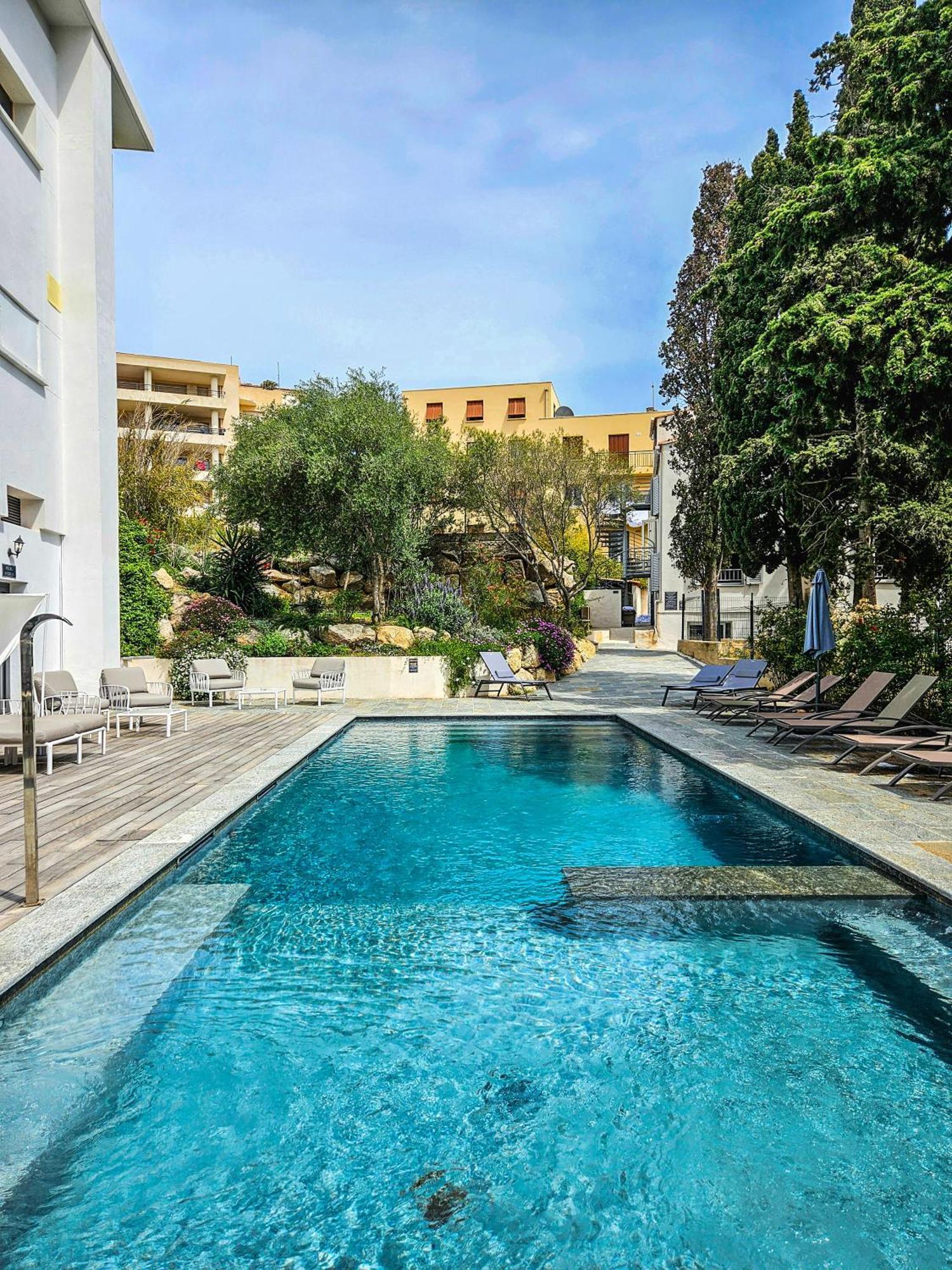 Best Western Hotel Casa Bianca, Piscine Interieure Et Exterieure Calvi  Luaran gambar